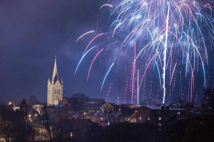 新一年城市视图cesi拉脱维亚大砌筑教堂城市cesi小小镇城市旅行照片