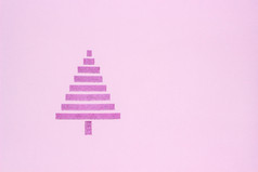新一年和圣诞节作文摘要圣诞节树从装饰闪亮的丝带柔和的粉红色的背景复制空间为文本前视图布局问候卡概念圣诞节树从装饰闪亮的丝带柔和的粉红色的