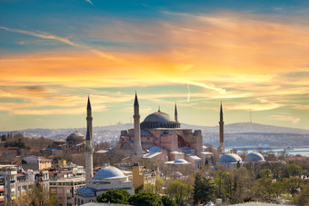 阳光明媚的日落在不知索菲娅伊斯坦布尔阳光明媚的日落伊斯坦布尔
