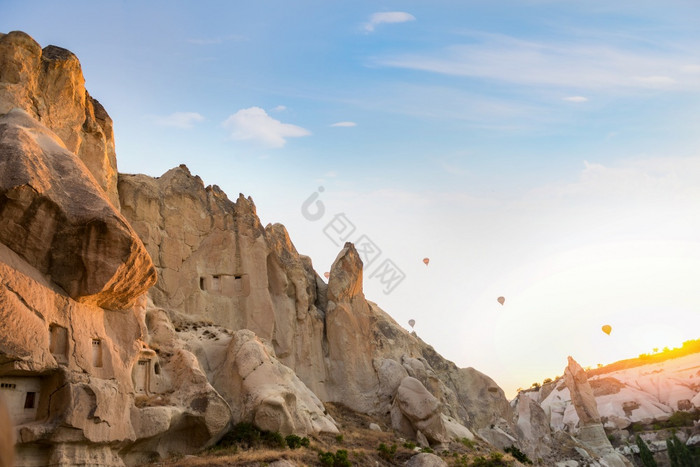 早太阳在洞穴岩石卡帕多西亚火鸡早卡帕多西图片