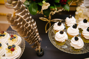 甜蜜的甜点表格婚礼cakestand婚礼一天甜蜜的甜点表格婚礼cakestand婚礼