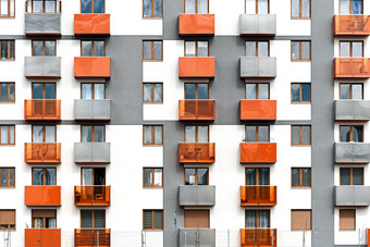 外观色彩斑斓的和现代多户型建筑完整的框架背景