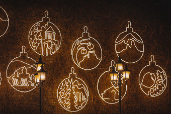 圣诞节和新一年tbilisi’s街道与美丽的<strong>灯饰</strong>和装饰