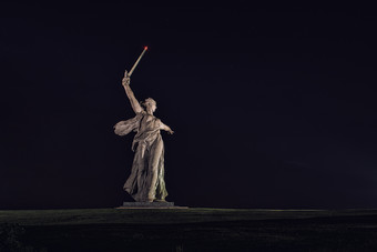 马马耶夫坟头占主导地位的高度俯瞰的城市伏尔加格勒以前斯大林格勒南部俄罗斯的的名字俄罗斯意味着王牌mamai的形成主导纪念复杂的纪念的战斗斯大林格勒的祖国调用