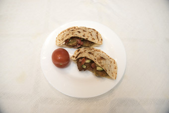 受欢迎的以色列菜沙拉<strong>三明治</strong>板白色桌布受欢迎的以色列菜沙拉<strong>三明治</strong>板白色桌布
