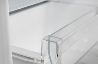 画垂直冰箱冰箱的白色背景画冰箱冰箱的白色背景