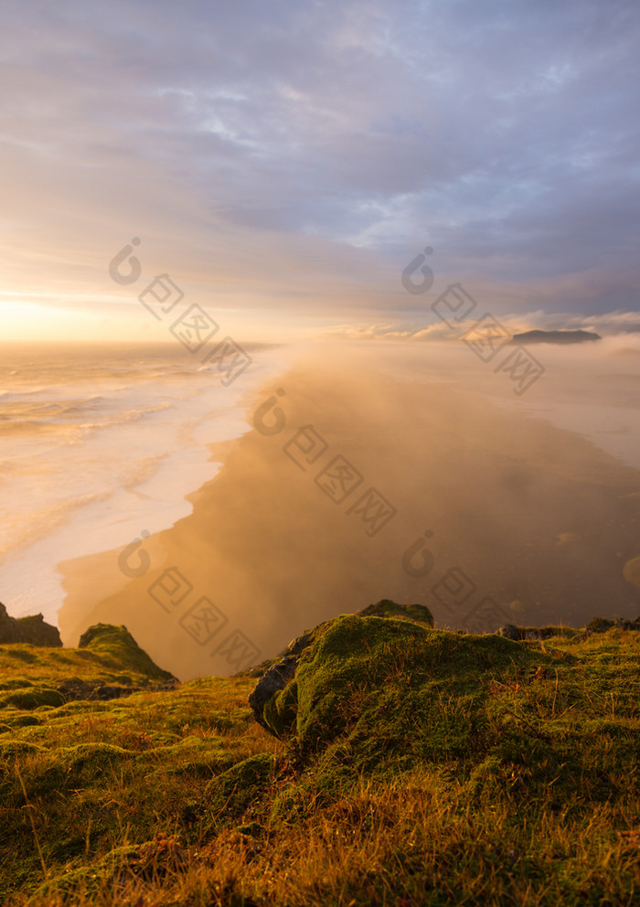 典型的冰岛日出日落悬崖景观arnarstapi区域斯奈山半岛半岛冰岛
