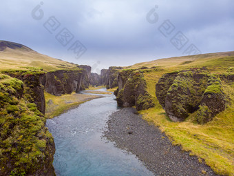 著名的羽毛亮片峡谷冰岛前旅游目的地南东冰岛欧洲