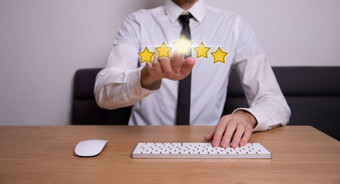 反馈评级和积极的客户审查经验服务和<strong>满意度</strong>木块与明星图标给<strong>满意度</strong>服务