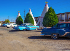 温瓦姆汽车旅馆和古董汽车霍尔布鲁克亚利桑那州路线