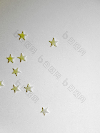 明星贴纸贴的墙背景纹理空间为文<strong>本色</strong>彩斑斓的明星贴纸贴的墙背景纹理空间为文本