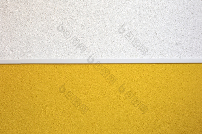 一半黄色的一半白色墙现代复古的设计室内为首页背景纹理色彩斑斓的一半黄色的一半白色墙现代复古的设计室内为首页背景纹理