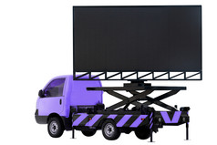 广告牌车紫色的颜色领导面板为标志广告孤立的背景白色