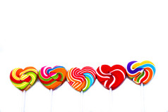 糖果糖果心形状颜色完整的白色背景集糖果颜色彩虹棒棒糖礼物为情人节一天爱概念