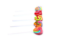 糖果糖果心形状颜色完整的白色背景集糖果颜色彩虹棒棒糖礼物为情人节一天爱概念