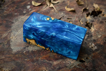 铸造蓝色的环氧树脂树脂节木多维数据集老表格艺术背景自然afzelia木