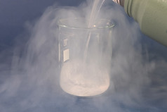 物理实验与液体氮和液化空气物理实验与液体氮