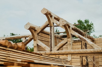 部分的结构木房子细节桁架木结构房子从日志房子部分的结构木房子细节桁架木结构房子从日志房子