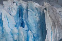 特写镜头冰山冰川与细节水晶和树