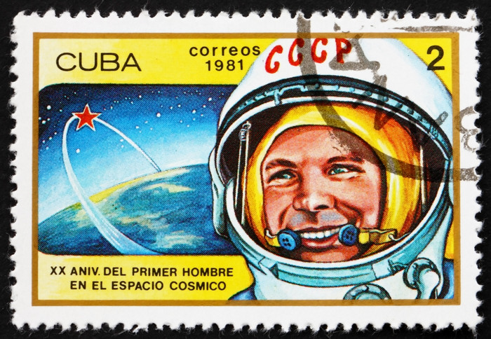 古巴约邮票印刷的古巴显示尤里加加男人。空间周年纪念日男人。空间约