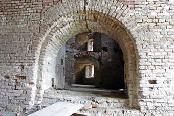 的室内的未完成的部分的老堡垒布罗德堡垒斯拉沃尼亚布罗德克罗地亚