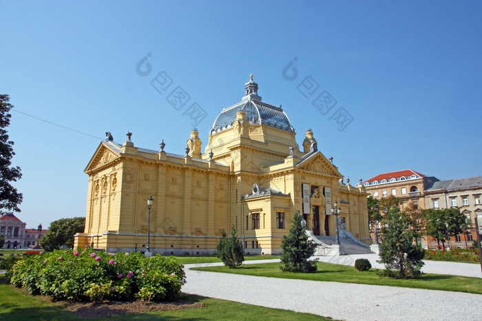 萨格勒布克罗地亚7月艺术展馆萨格勒布克罗地亚的最古老的展览大厅的斯拉夫南萨格勒布克罗地亚
