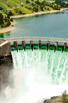 水电电大坝溢出水开放盖茨