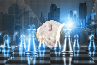 业务<strong>伙伴关系</strong>成功的和战略计划概念双曝光商人握手金融市场股票图表与<strong>国际</strong>象棋董事会游戏竞争