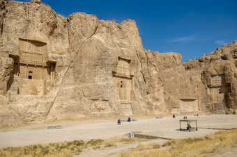 景观著名的具<strong>有</strong>里程碑意义的naqsh-e第一斯坦的阿切曼尼和萨珊王朝的时代建筑显示大坟墓减少高成的山悬崖脸fars省伊朗