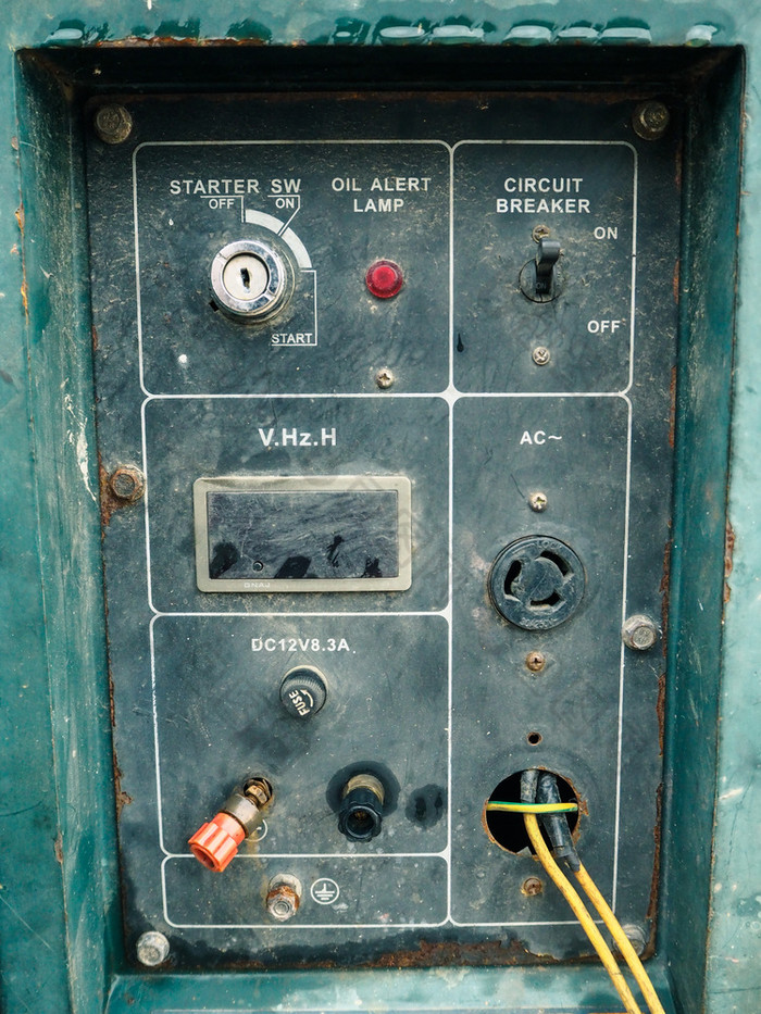 控制面板的老发电机