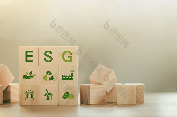 环境、社会和治理概念环境社会和治理可持续发展的组织与环境、社会和治理首字母缩写和木块图标复制空间