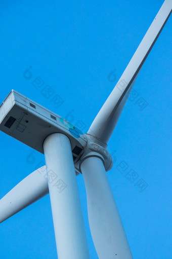 风涡轮机那可以收到和转换的动能能源从的运动的风成机械能源和的机械能源可以使用直接泵水生成电