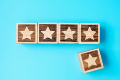 明星象征块蓝色的背景服务评级排名客户审查满意度评价和反馈概念