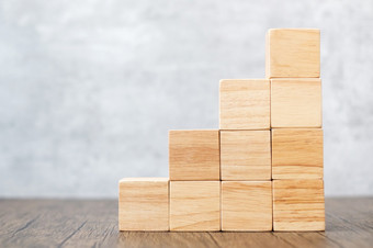多维数据集木块的建筑业务目标增长规划风险管理解决方案策略概念