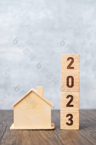 块与房子模型真正的房地产首页贷款税投资金融储蓄和新一年决议概念