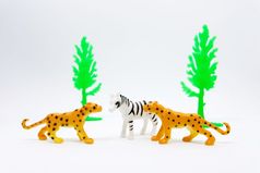 豹和斑马模型孤立的白色背景动物玩具塑料
