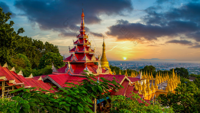 曼德勒山主要朝圣之旅网站古老的建筑具有里程碑意义的老体系结构东南亚洲缅甸曼德勒亚洲