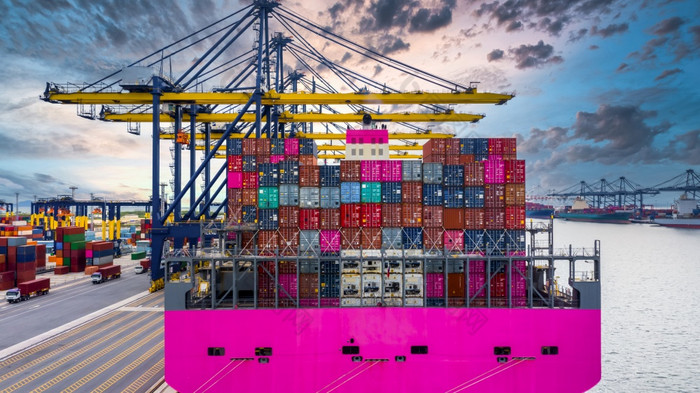 海港终端容器货物运费航运容器货物船进口出口全球业务商业贸易物流和运输海外在世界范围内容器货物船船