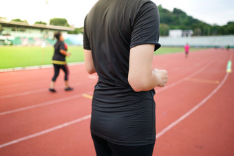 女女人锻炼运行体育运动体育场