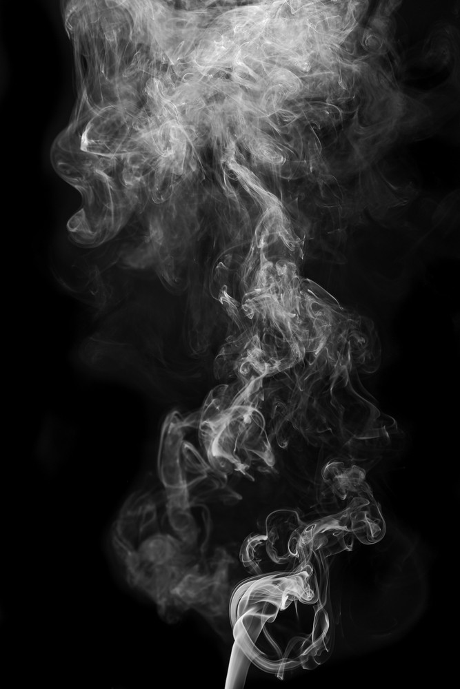 烟从烟从热看就像怪物图片