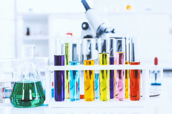 测试管与实验室玻璃器皿的表格实验室背景研究和科学概念