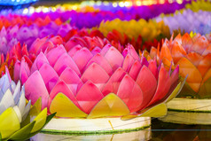 美丽的克拉通使泡沫浮动的水为阿来水灯节日泰国新一年和河女神敬拜仪式公共的地方完整的月亮的月著名的泰国