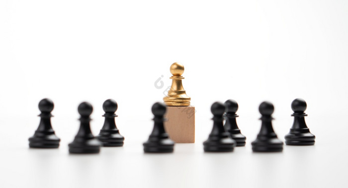 的领导的金国际象棋兵站的盒子显示影响和赋