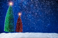 快乐圣诞节和快乐新一年问候背景圣诞节灯笼雪与冷杉