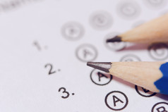 铅笔回答表标准化测试形式与答案冒气泡多个选择回答表