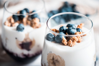 健身奶油早餐与蓝莓