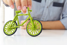 绿色自行车图标