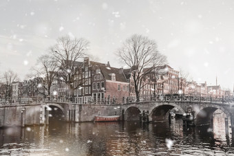 阿姆斯特丹运河视图冬天暴风雪柔和的时尚的爽肤水美丽的鼓舞人心的喜怒无常的褪了色的风景