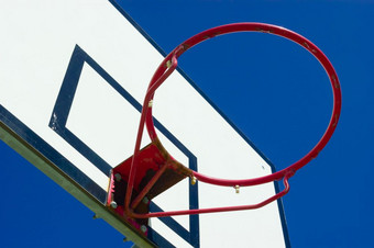 元素的<strong>篮球</strong>游戏与蓝色的<strong>天空</strong>