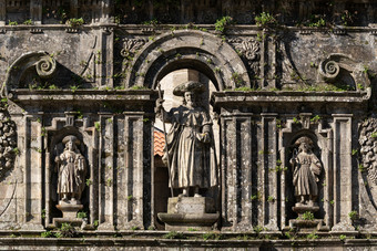 雕塑的使徒圣地亚哥和他的门徒东外观圣地亚哥孔波斯特拉大教堂
